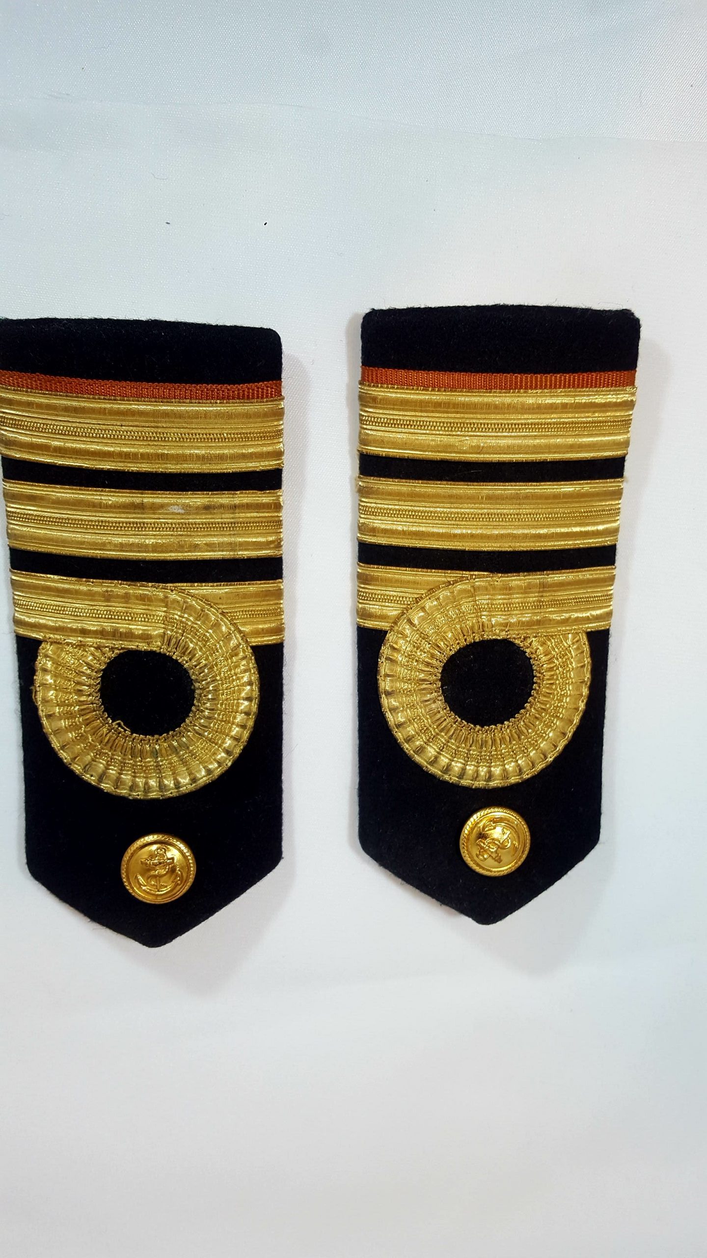 Militaria Schulter 3 (2) Ankauf von Antiquitäten in Deutschland
