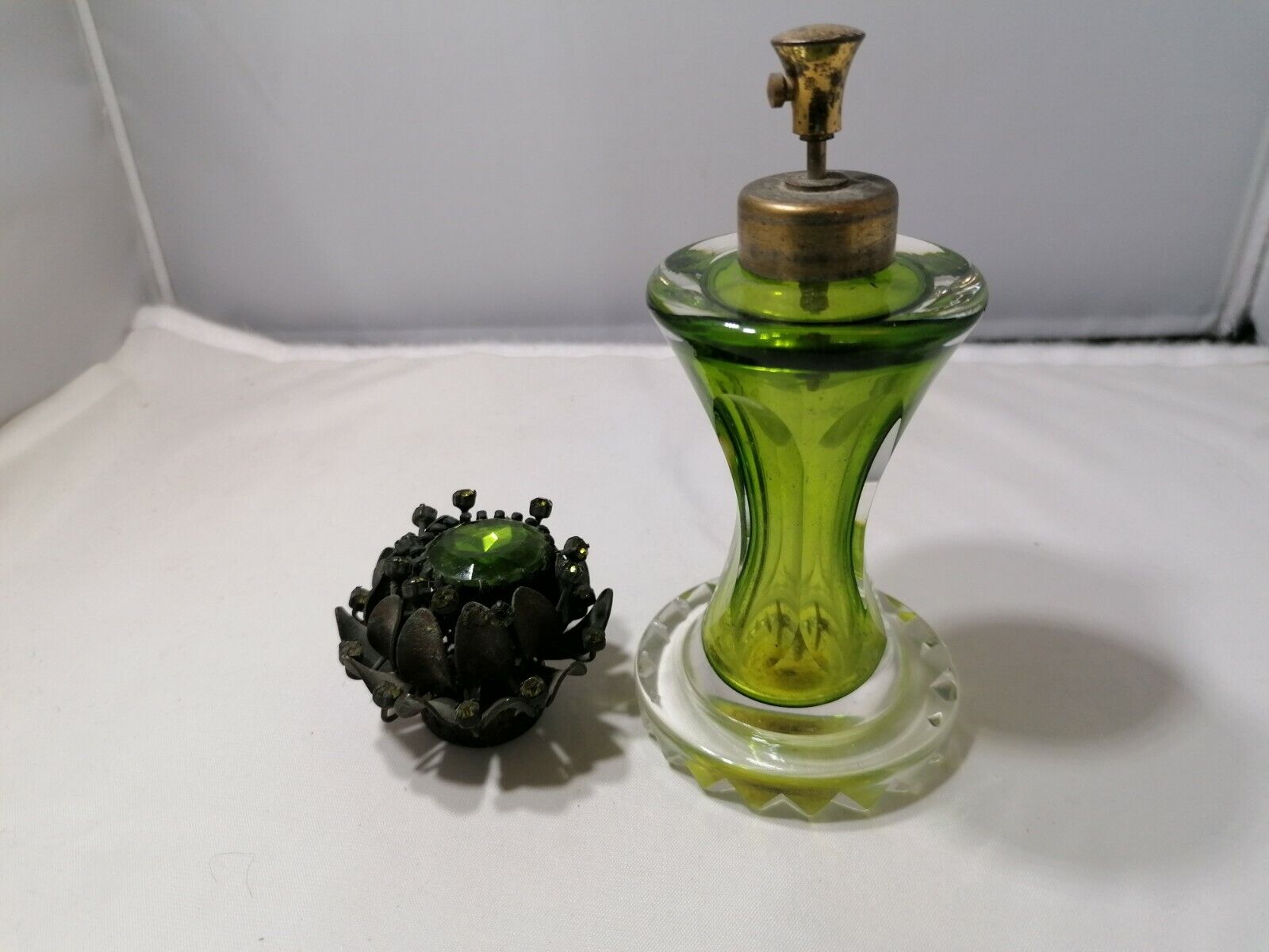 Antik Parfum Flakon Grün (3)