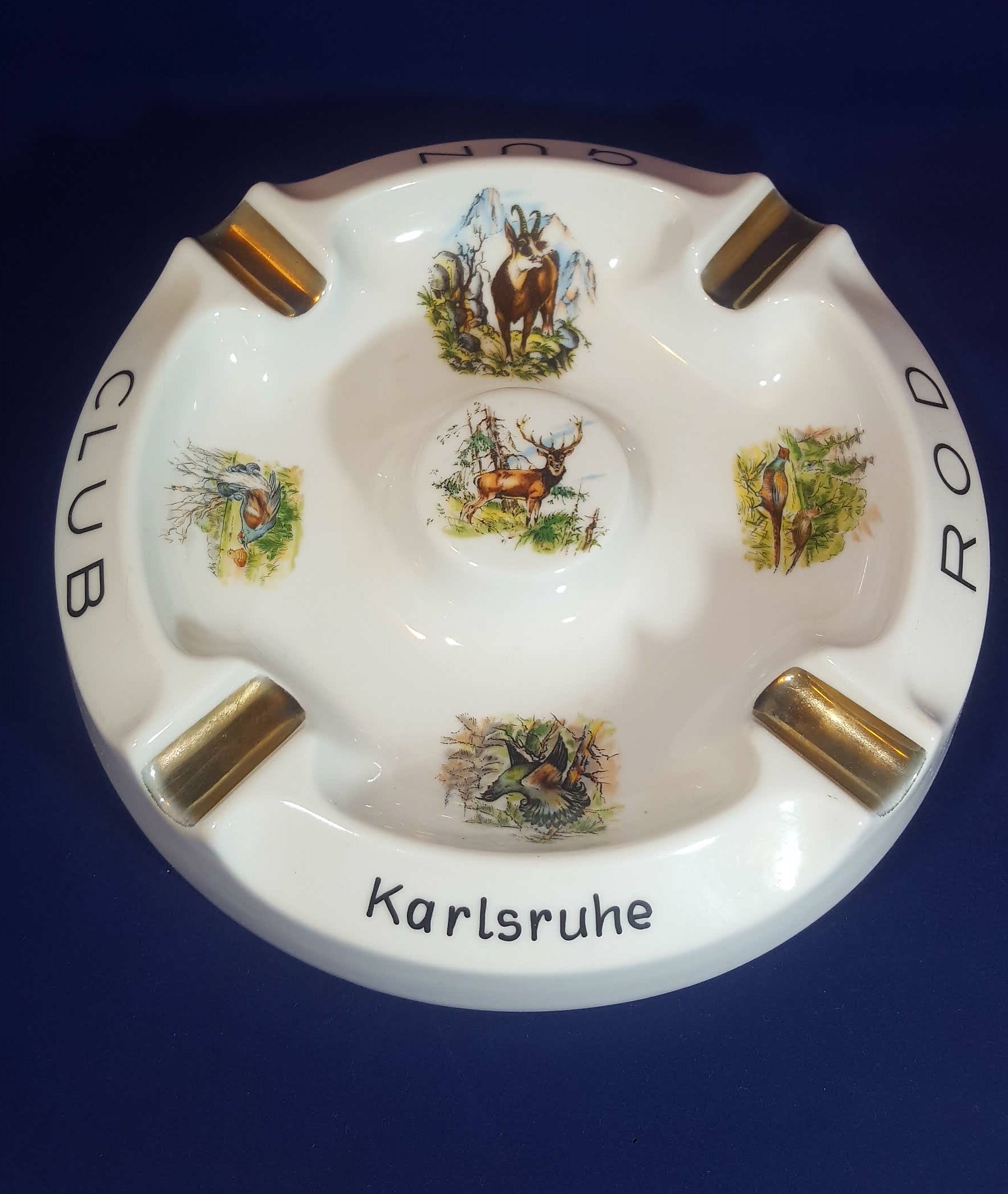Aschenbecher Rod Gun Club Porzellan (5)