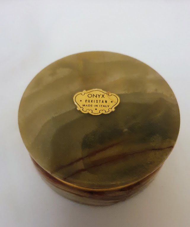 Dose Marmor aus Italien (5)